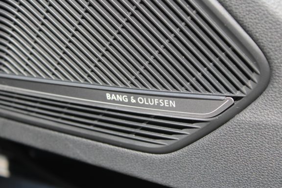 Radio HiFi Stéréo, CD Frontal 10 HP BANG & OLUFSEN