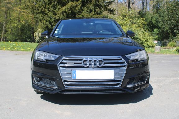 AUDI A4 3.0 TDI V6 S-Line Quattro Tiptro AUDI A4 3.0 TDI V6 S-Line Quattro Tiptro
272ch - 10/2017 - 99.000 kms - révisée - CT : OK ! Parfait état général ! Superbe Occasion rare !